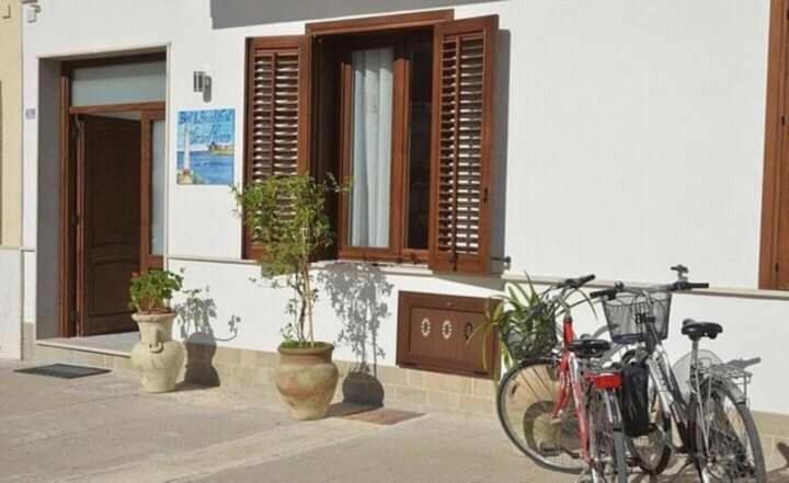 B&B Verso Il Faro ซานวิโต โลคาโป ภายนอก รูปภาพ