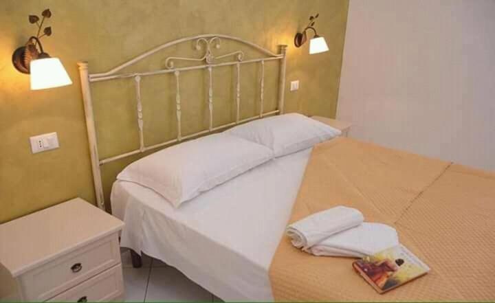 B&B Verso Il Faro ซานวิโต โลคาโป ภายนอก รูปภาพ