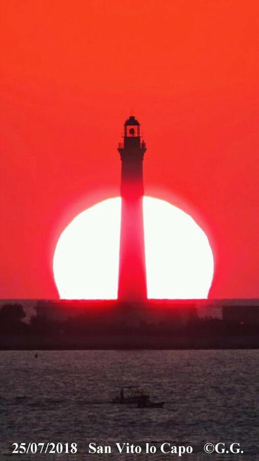 B&B Verso Il Faro ซานวิโต โลคาโป ภายนอก รูปภาพ